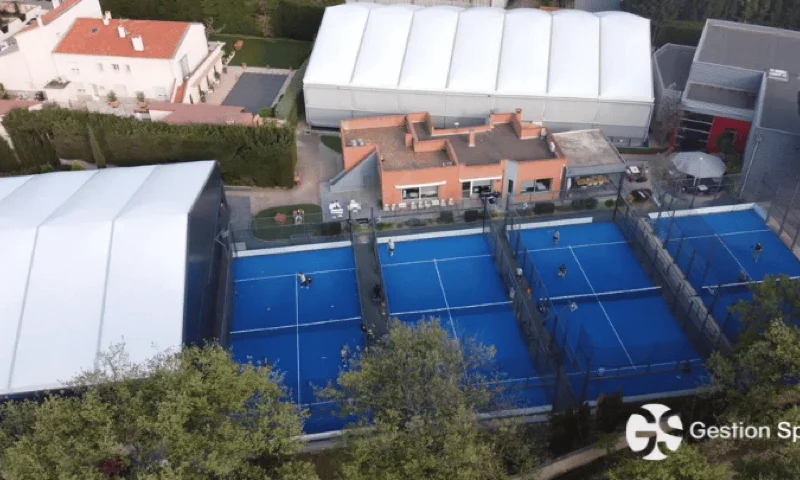 Choix d'un emplacement stratégique pour un complexe de padel